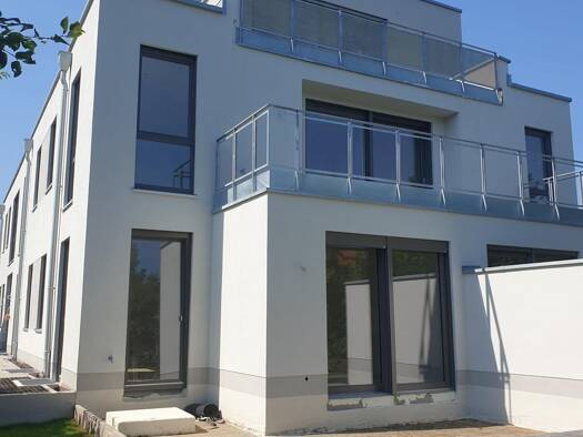 Wohnung zum Kauf - Erstbezug 599.000 € 2 Zimmer 77 m² EG Beuel Beuel 53227