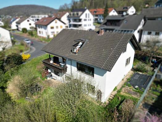 Einfamilienhaus zum Kauf 440.000 € 9 Zimmer 211 m² 820 m² Grundstück Sendelbach Lohr 97816