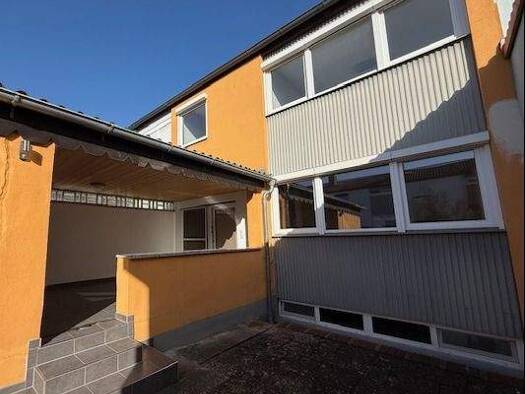 Haus zur Miete 1.050 € 4 Zimmer 105 m² 225 m² Grundstück frei ab 15.03.2026 Bad Windsheim 91438