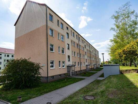 Wohnung zur Miete 402 € 3 Zimmer 61,8 m² EG frei ab 30.04.2026 German-Titow-Str. 17 Aschersleben 06449