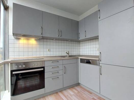 Wohnung zur Miete 690 € 3 Zimmer 86,1 m² frei ab 01.12.2026 Paulsstadt Schwerin 19053