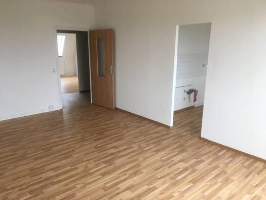 Wohnung zur Miete 300 € 2 Zimmer 52,4 m² 4. Geschoss Bauvereinstraße 14 Innenstadt Gera 07545