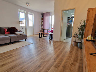 Wohnung zur Miete 700 € 2 Zimmer 57,8 m² 4 Geschosse Hegensberg Esslingen am Neckar 73732
