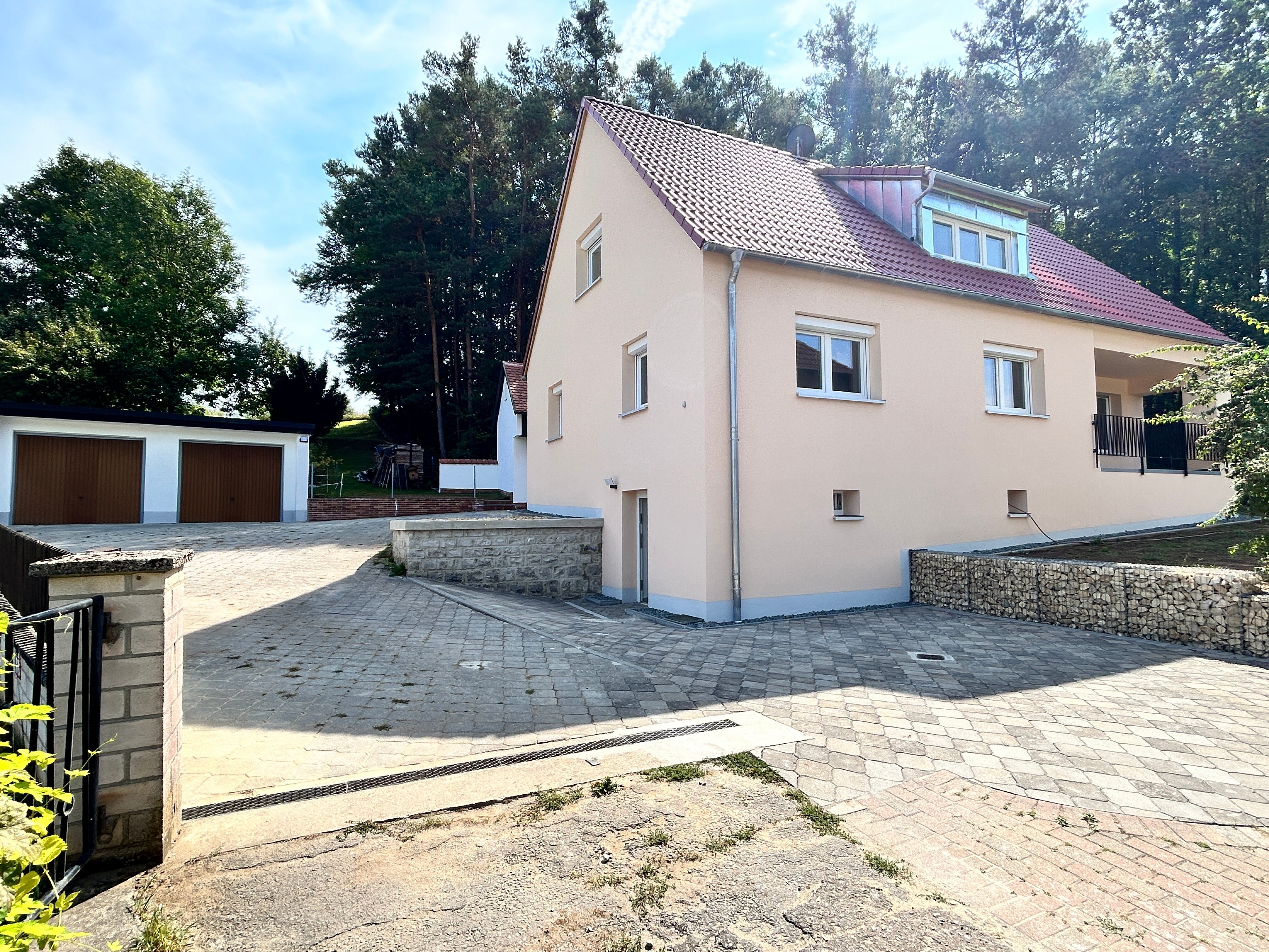 Einfamilienhaus zur Miete 1.750 € 4 Zimmer 139 m²<br/>Wohnfläche ab sofort<br/>Verfügbarkeit Haselmühl Kümmersbruck 92245