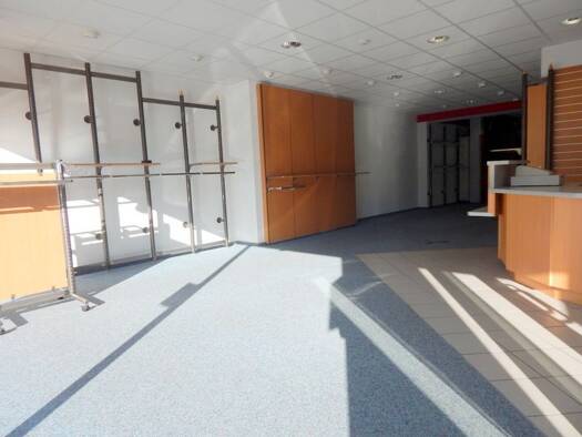 Laden zur Miete 850 € 110 m² Verkaufsfläche Weiskirchener Straße Losheim Losheim am See 66679