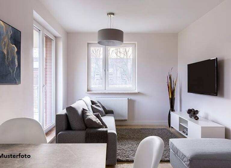 Wohnung zur Zwangsversteigerung 263.000 € 3 Zimmer 80 m²<br/>Wohnfläche Rielasingen Rielasingen 78239