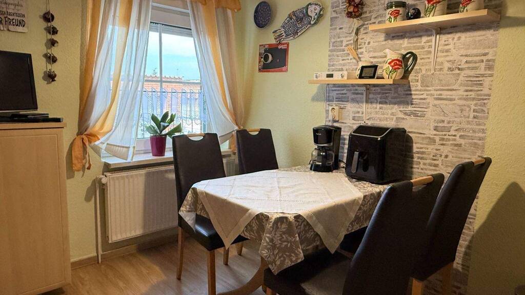 Doppelhaushälfte zum Kauf 145.000 € 3 Zimmer 90 m² 623 m² Grundstück Güsten 39439