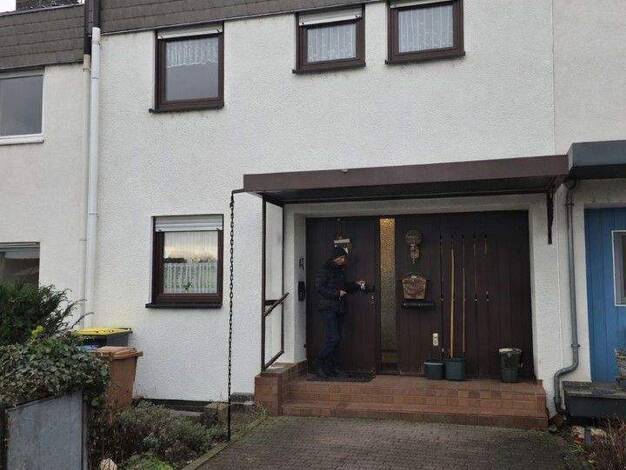 Reihenmittelhaus zum Kauf provisionsfrei 425.000 € 5 Zimmer 135 m² 215 m² Grundstück Damm Aschaffenburg 63741