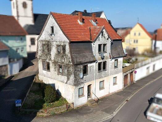 Mehrfamilienhaus zum Kauf 65.000 € 10 Zimmer 225 m² 253 m² Grundstück Herbstein 36358