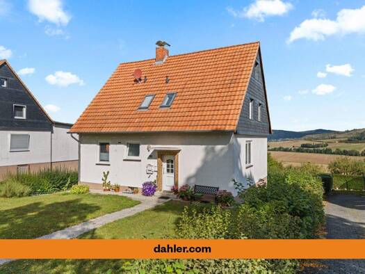 Mehrfamilienhaus zum Kauf 179.000 € 6 Zimmer 125,9 m² 1.500 m² Grundstück Dörnberg Habichtswald 34317