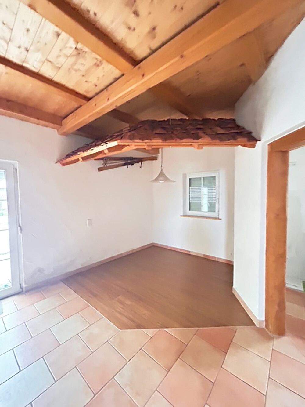 Immobilie in Burgthann - Charmanter Scheunenumbau - Bild 2