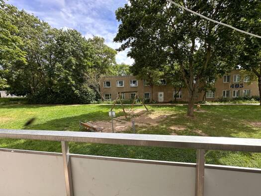 Wohnung zur Miete 349 € 3 Zimmer 56 m² EG frei ab sofort Richard-Paulick-Straße 17 Südliche Neustadt West 06124