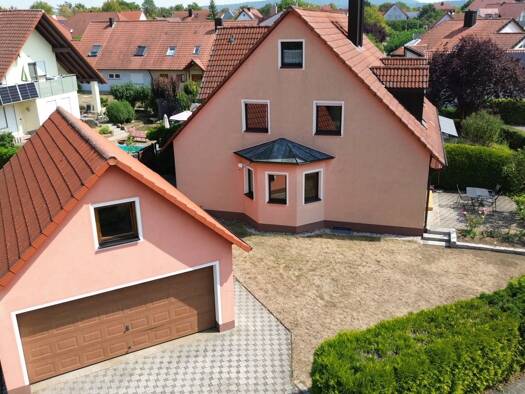 Doppelhaushälfte zur Miete 1.200 € 4 Zimmer 90 m² 365 m² Grundstück frei ab 01.09.2026 Gerolzhofen Gerolzhofen 97447