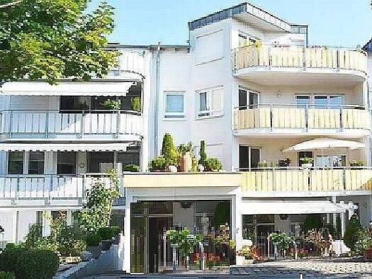 Mehrfamilienhaus zum Kauf als Kapitalanlage geeignet 1.115.000 € 12 Zimmer 275 m² 500 m² Grundstück Bad Cannstatt Stuttgart 70372