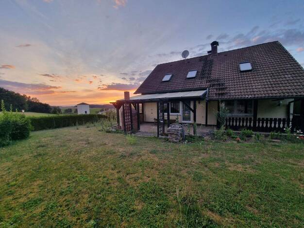 Mehrfamilienhaus zur Miete 1.990 € 7 Zimmer 228,1 m² 635 m² Grundstück frei ab sofort Gartensteig 5 Rohr 91189