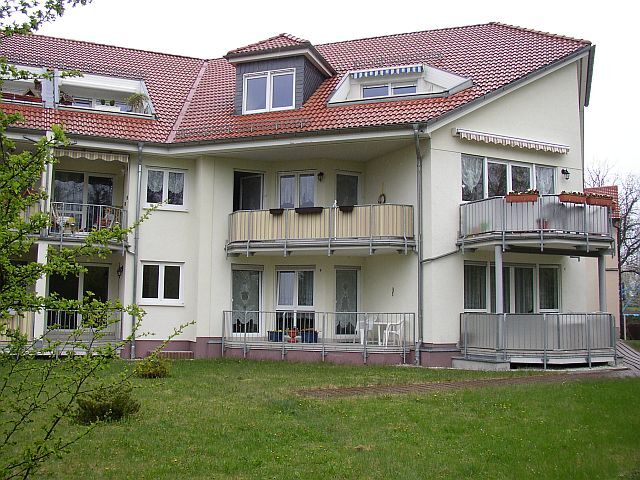 Wohnung zur Miete 565 € 3 Zimmer 75,4 m²<br/>Wohnfläche 1.<br/>Geschoss ab sofort<br/>Verfügbarkeit Zeitzer-Str. 74b West Altenburg 04600