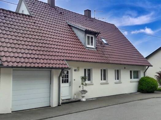 Einfamilienhaus zum Kauf 245.000 € 6 Zimmer 140 m² 966 m² Grundstück Ebingen Albstadt 72458