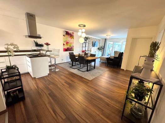 Terrassenwohnung zur Miete 1.300 € 3 Zimmer 94 m² Geschoss 1/3 frei ab 15.03.2026 Donaustauf 93093