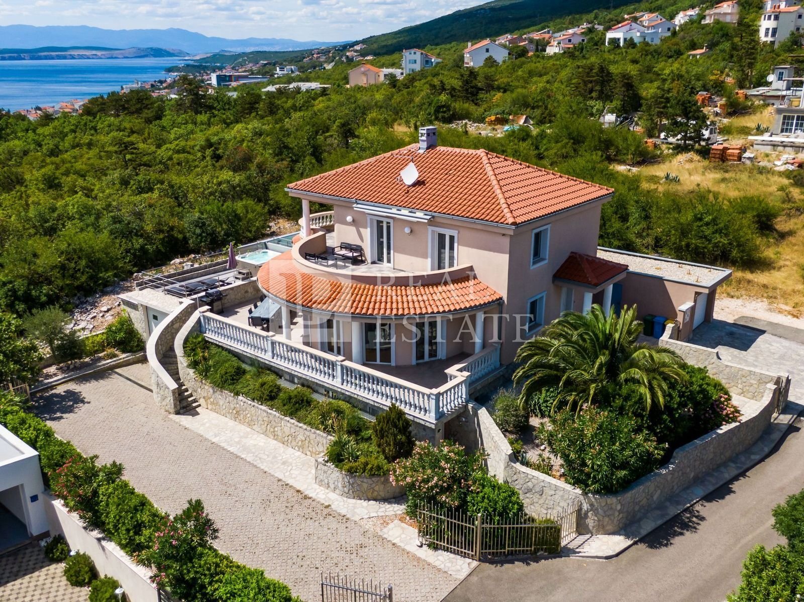 Haus zum Kauf 1.000.000 € 9 Zimmer 300 m²<br/>Wohnfläche 770 m²<br/>Grundstück Crikvenica center