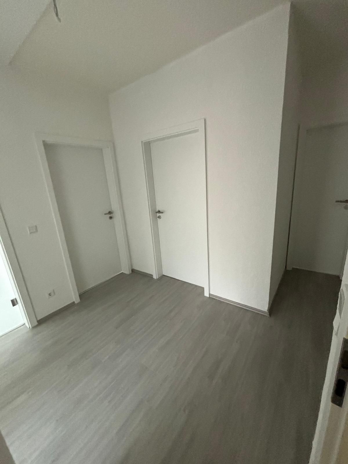 Wohnung zur Miete 500 € 3,5 Zimmer 69,6 m²<br/>Wohnfläche 3.<br/>Geschoss 01.02.2025<br/>Verfügbarkeit Elisabethstraße 32 Frillendorf Essen 45327