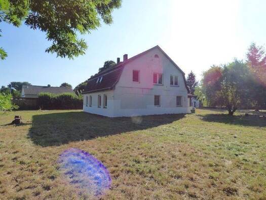 Einfamilienhaus zum Kauf provisionsfrei 299.000 € 7 Zimmer 215 m² 710 m² Grundstück frei ab sofort Neuendorf Lütow 17440