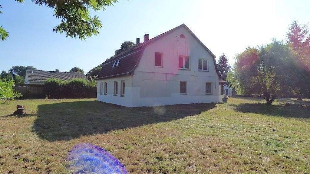 Einfamilienhaus zum Kauf provisionsfrei 299.000 € 7 Zimmer 215 m² 710 m² Grundstück frei ab sofort Neuendorf Lütow 17440