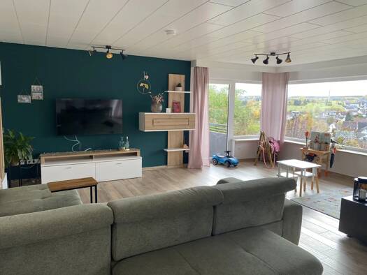 Wohnung zur Miete 2.300 € 2 Zimmer 220 m² Geschoss EG/3 frei ab 01.05.2026 Uhlandstraße 18 Wimsheim 71299