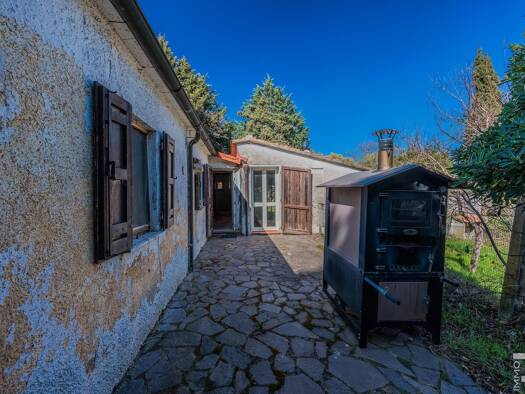 Haus zum Kauf 250.000 € 2 Zimmer 150 m² 40.000 m² Grundstück frei ab sofort Cinigiano