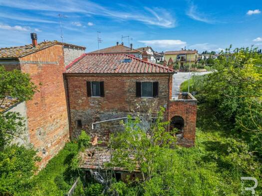 Rustico zum Kauf 400.000 € 4 Zimmer 250 m² 2.000 m² Grundstück frei ab sofort Montepulciano 53045