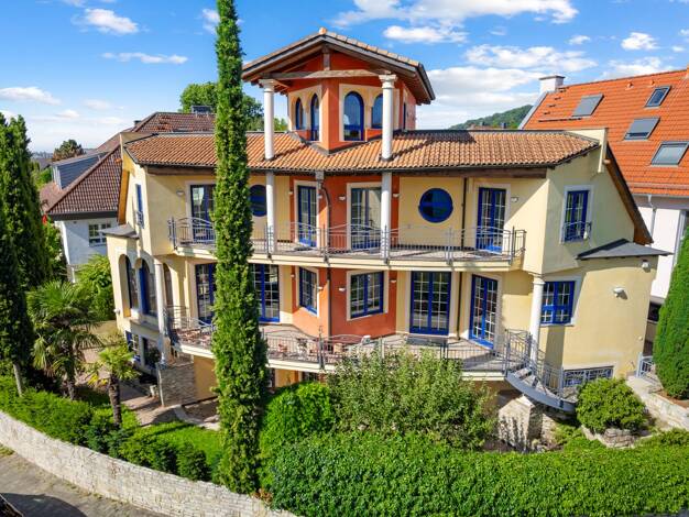 Einfamilienhaus zum Kauf 2.195.000 € 8 Zimmer 347 m² 470 m² Grundstück Hofheim 65719