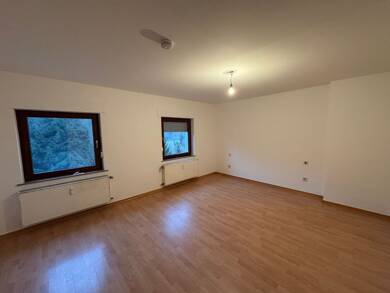 Wohnung zur Miete 600 € 3 Zimmer 90 m² 2. Geschoss Zollstraße 13 Steinebrück Winterspelt 54616