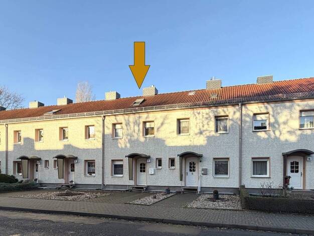 Reihenmittelhaus zum Kauf 89.000 € 3 Zimmer 92,1 m² 230 m² Grundstück frei ab 01.10.2026 Albert-Schweitzer-Straße 12 Bitterfeld Bitterfeld-Wolfen/ Bitterfeld 06749