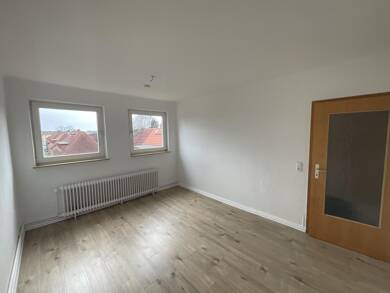 Wohnung zur Miete 359 € 3 Zimmer 51,3 m² Dachgeschoss, 3. Geschoss Bremer Straße 112 Bant Wilhelmshaven 26382