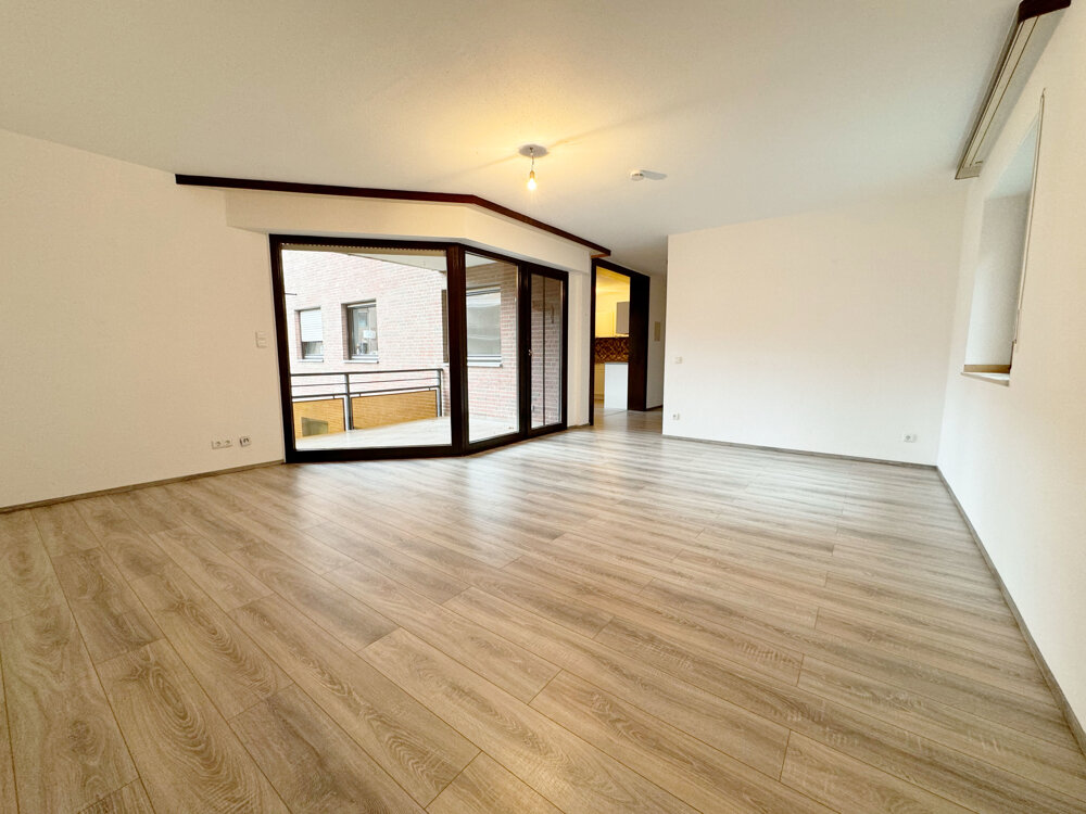 Wohnung zur Miete 850 € 2 Zimmer 76 m²<br/>Wohnfläche 1.<br/>Geschoss Schmölderpark Mönchengladbach 41239