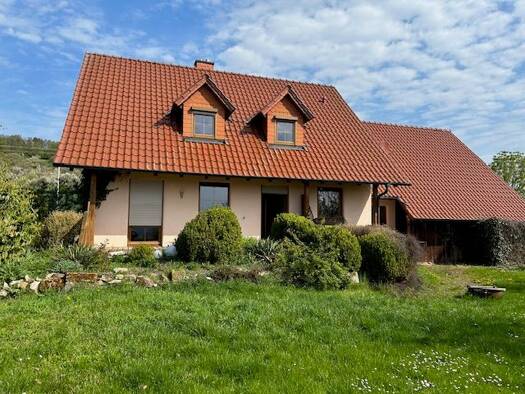Einfamilienhaus zum Kauf 4 Zimmer 126 m² 883 m² Grundstück frei ab sofort Junkersdorf Pfarrweisach 96176