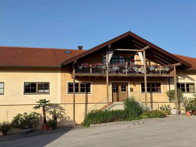 Einfamilienhaus zum Kauf 1.570.000 € 23 Zimmer 654 m² 5.600 m² Grundstück Neunteufeln Kirchanschöring 83417