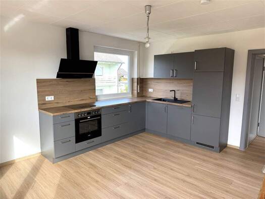 Wohnung zur Miete 900 € 3 Zimmer 90 m² 1. Geschoss frei ab sofort Flachslanden Flachslanden , Mittelfr 91604