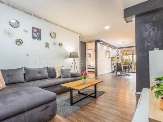 Wohnung zum Kauf 450.000 € 2 Zimmer 78 m² Omiš