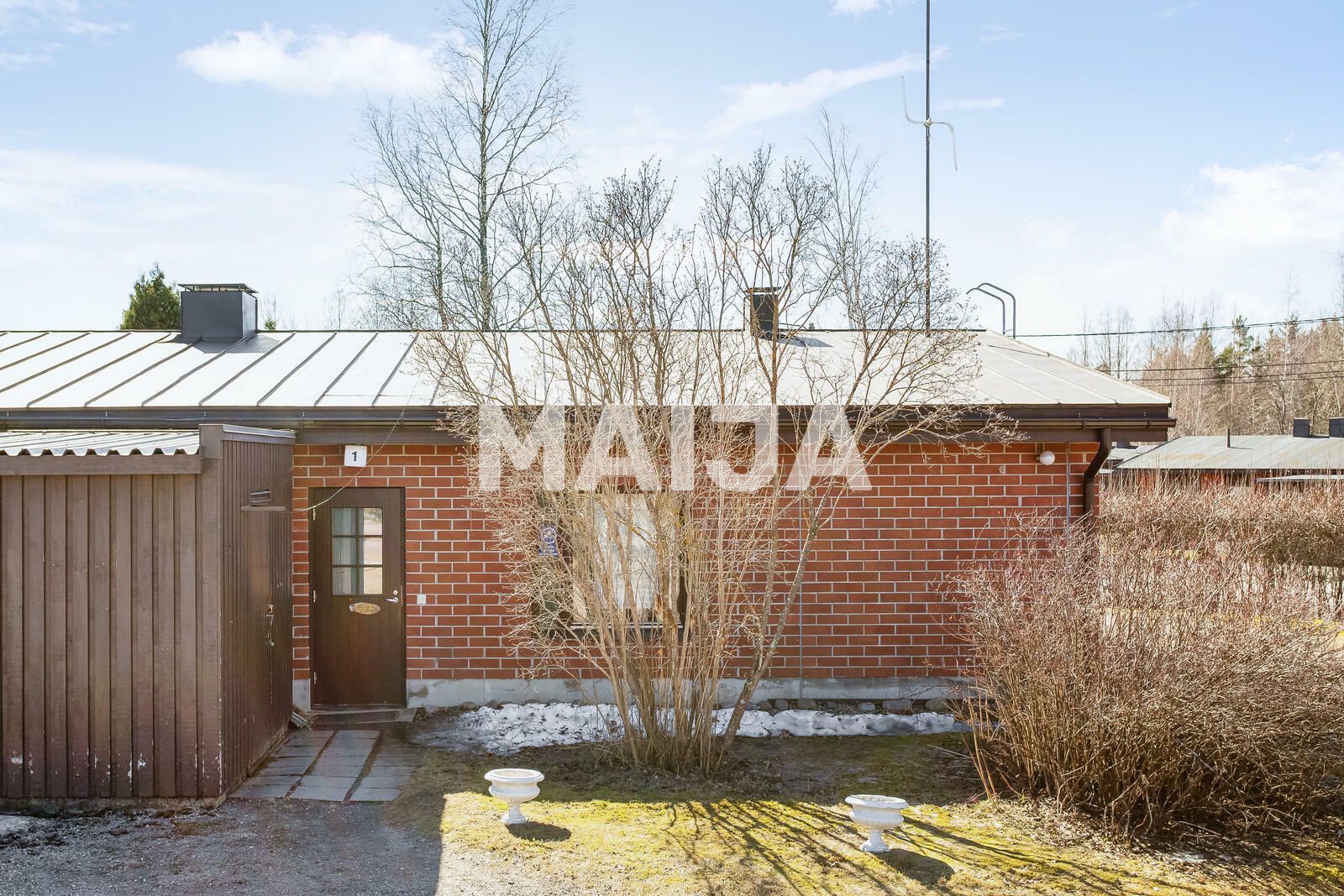 Reihenmittelhaus zum Kauf 45.000 € 2 Zimmer 60,5 m²<br/>Wohnfläche 3.290 m²<br/>Grundstück Talvikkitie 1 Kärkölä 16600