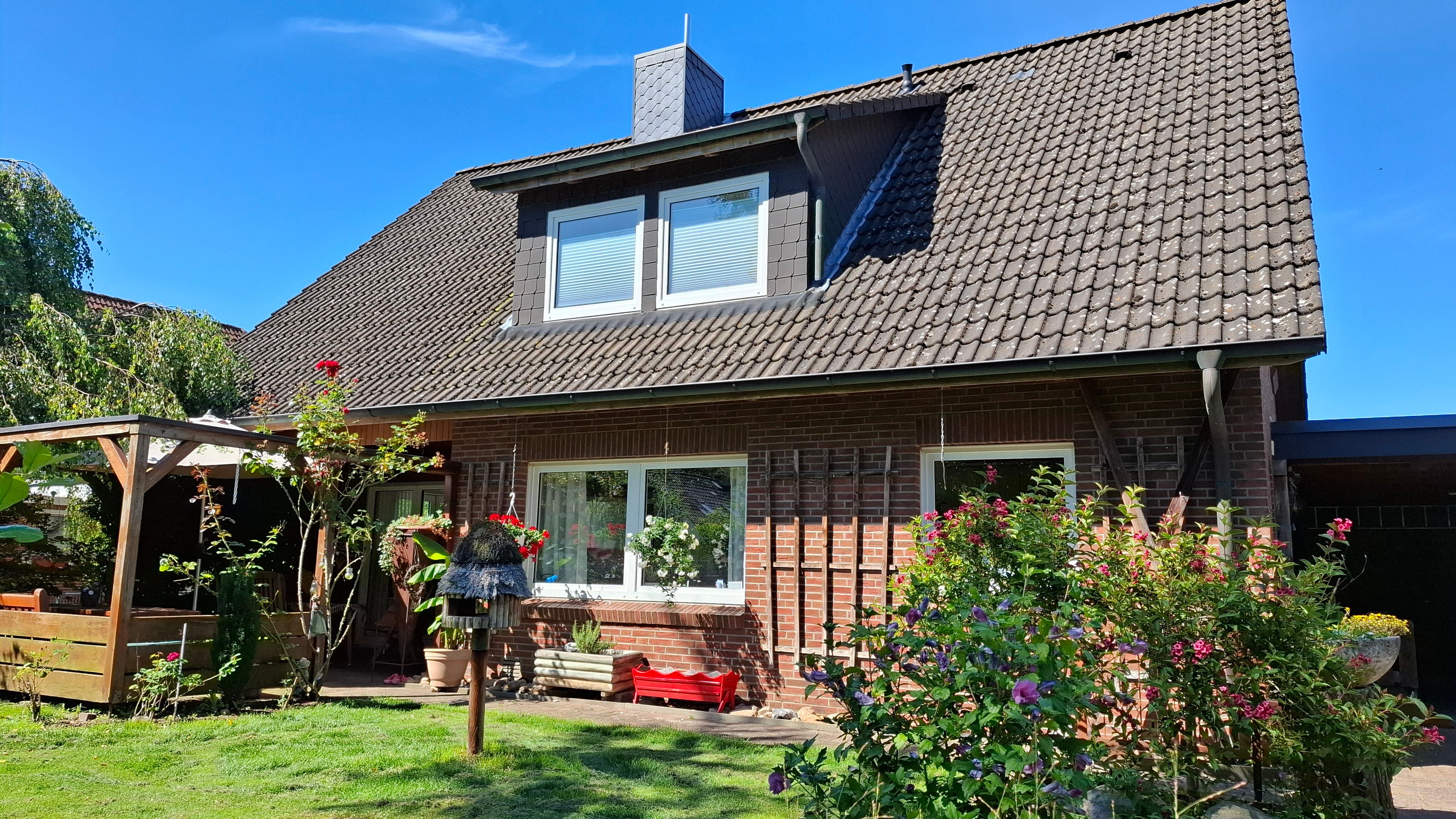 Einfamilienhaus zum Kauf provisionsfrei 345.000 € 6 Zimmer 146 m²<br/>Wohnfläche 913 m²<br/>Grundstück Hesedorf Bremervörde 27432