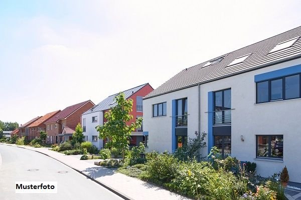 Mehrfamilienhaus zum Kauf 136.630 € 12 Zimmer 183 m²<br/>Wohnfläche 3.334 m²<br/>Grundstück Unterwirbach Saalfeld 07318