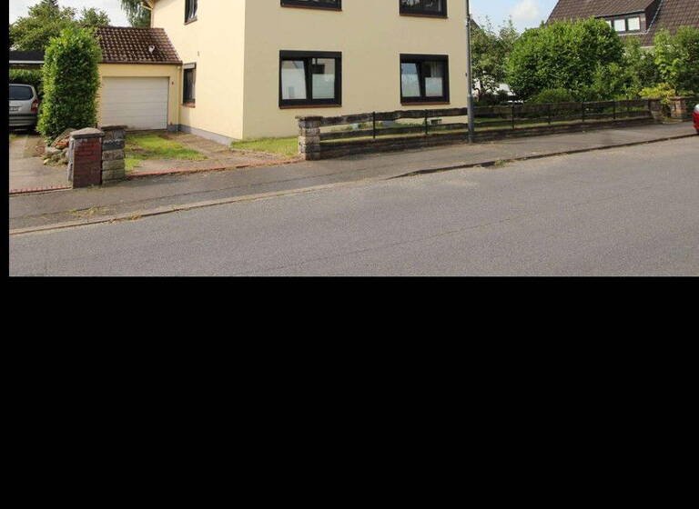 Mehrfamilienhaus zum Kauf provisionsfrei 490.000 € 7 Zimmer 250 m²<br/>Wohnfläche 1.050 m²<br/>Grundstück Wilhelm brandhorst strasse 19 Farge bremen Farge 28777