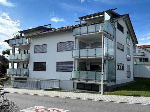 Wohnung zur Miete 995 € 2,5 Zimmer 75 m² Geschoss 2/3 frei ab sofort Steißlingen 78256