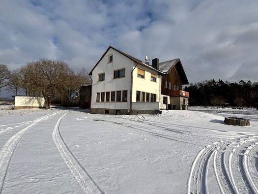 Einfamilienhaus zum Kauf 75.000 € 8 Zimmer 112 m² 1.865 m² Grundstück Höhn Neustadt b. Coburg 96465