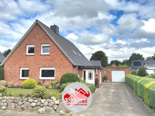 Einfamilienhaus zum Kauf 219.000 € 5 Zimmer 139 m² 529 m² Grundstück frei ab sofort Einfeld Neumünster 24536