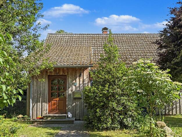 Einfamilienhaus zum Kauf 160.000 € 3 Zimmer 65 m² 1.601 m² Grundstück Ludwigsburg Loissin 17509