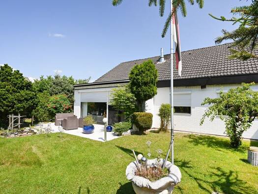 Bungalow zum Kauf 395.000 € 4 Zimmer 130 m² 605 m² Grundstück Neuwarmbüchen Isernhagen 30916