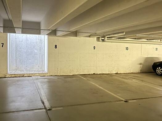 Tiefgarage zur Miete provisionsfrei 90 € An der Flutrinne 19 Mickten Ortsamtsbereich Pieschen 01139