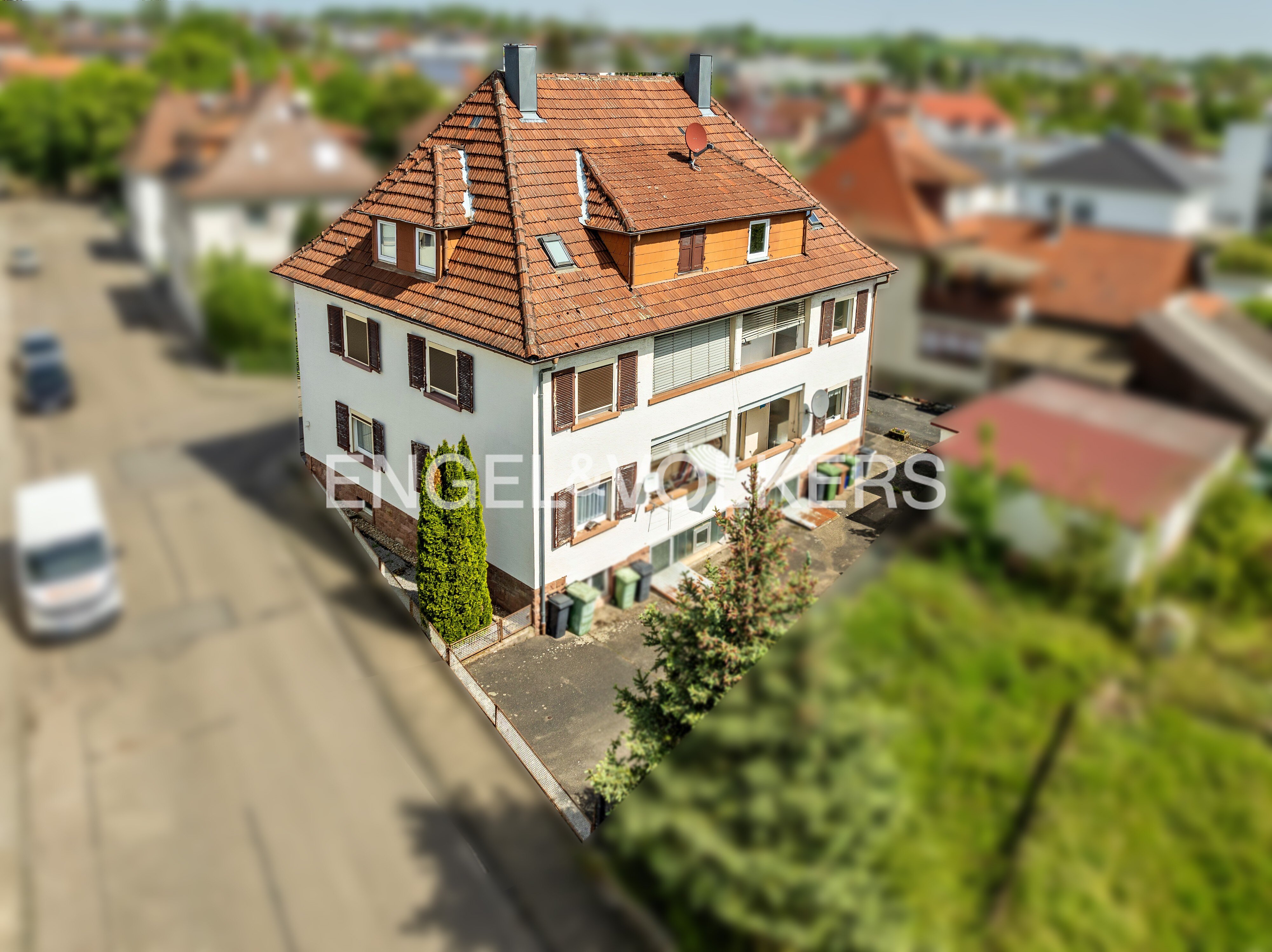 Mehrfamilienhaus zum Kauf 399.000 € 12 Zimmer 304 m²<br/>Wohnfläche 369 m²<br/>Grundstück Neckarbischofsheim Neckarbischofsheim 72924