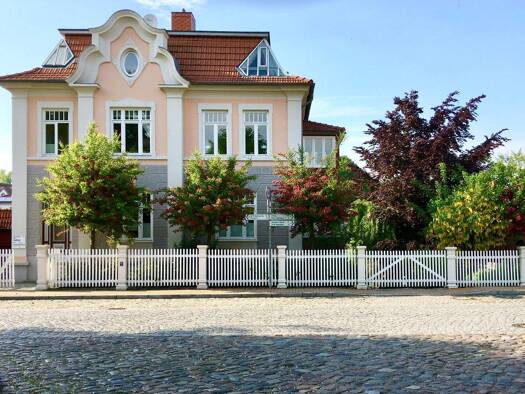 Immobilie zum Kauf 735.000 € 11 Zimmer 270 m² 1.171 m² Grundstück frei ab sofort Dassow 23942